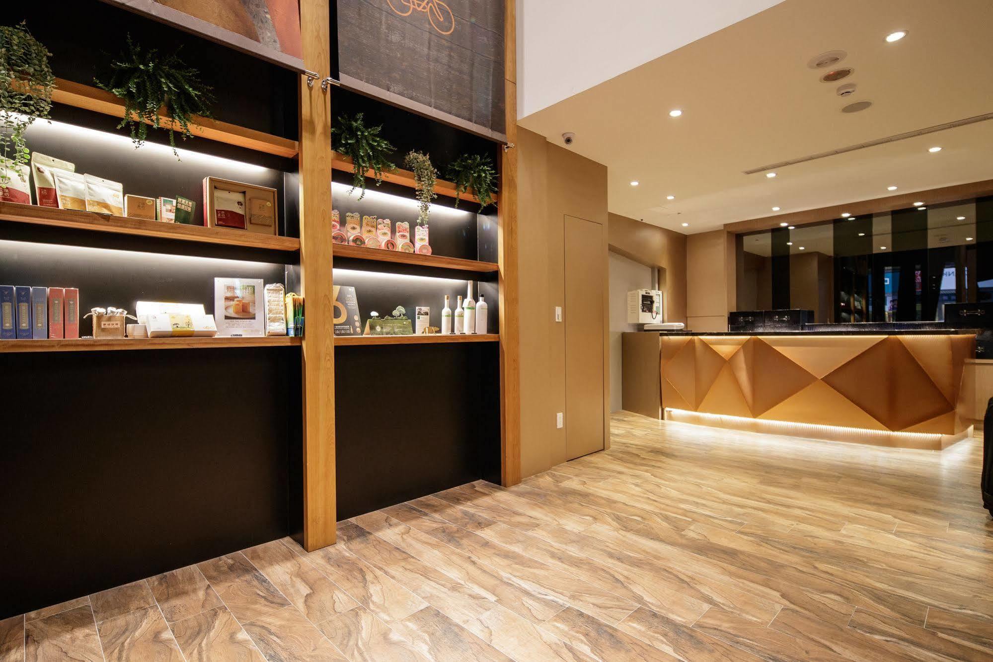 Via Hotel Taipei Station מראה חיצוני תמונה