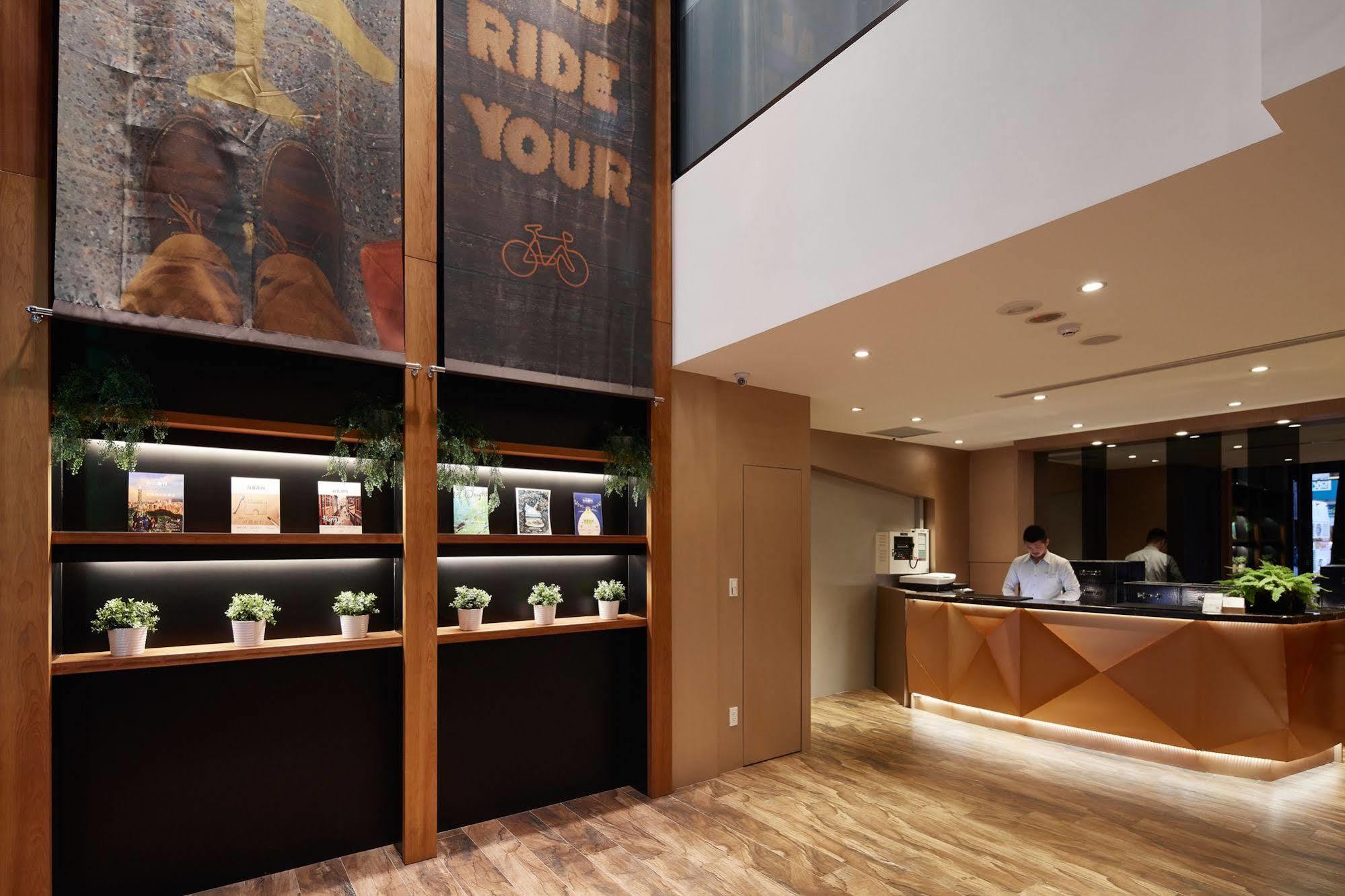 Via Hotel Taipei Station מראה חיצוני תמונה